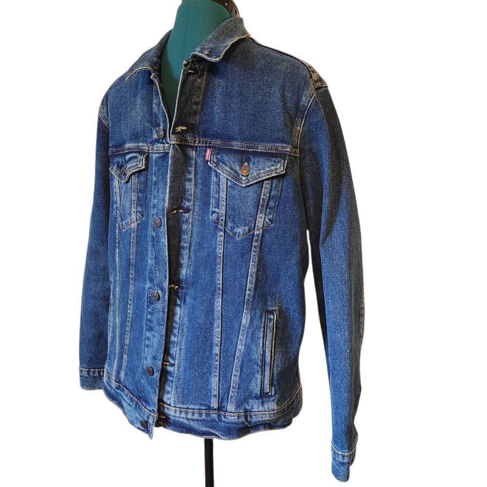 Men's Levis Blue Jean Denim Trucker Jacket Button Down Size Large Medium Wash